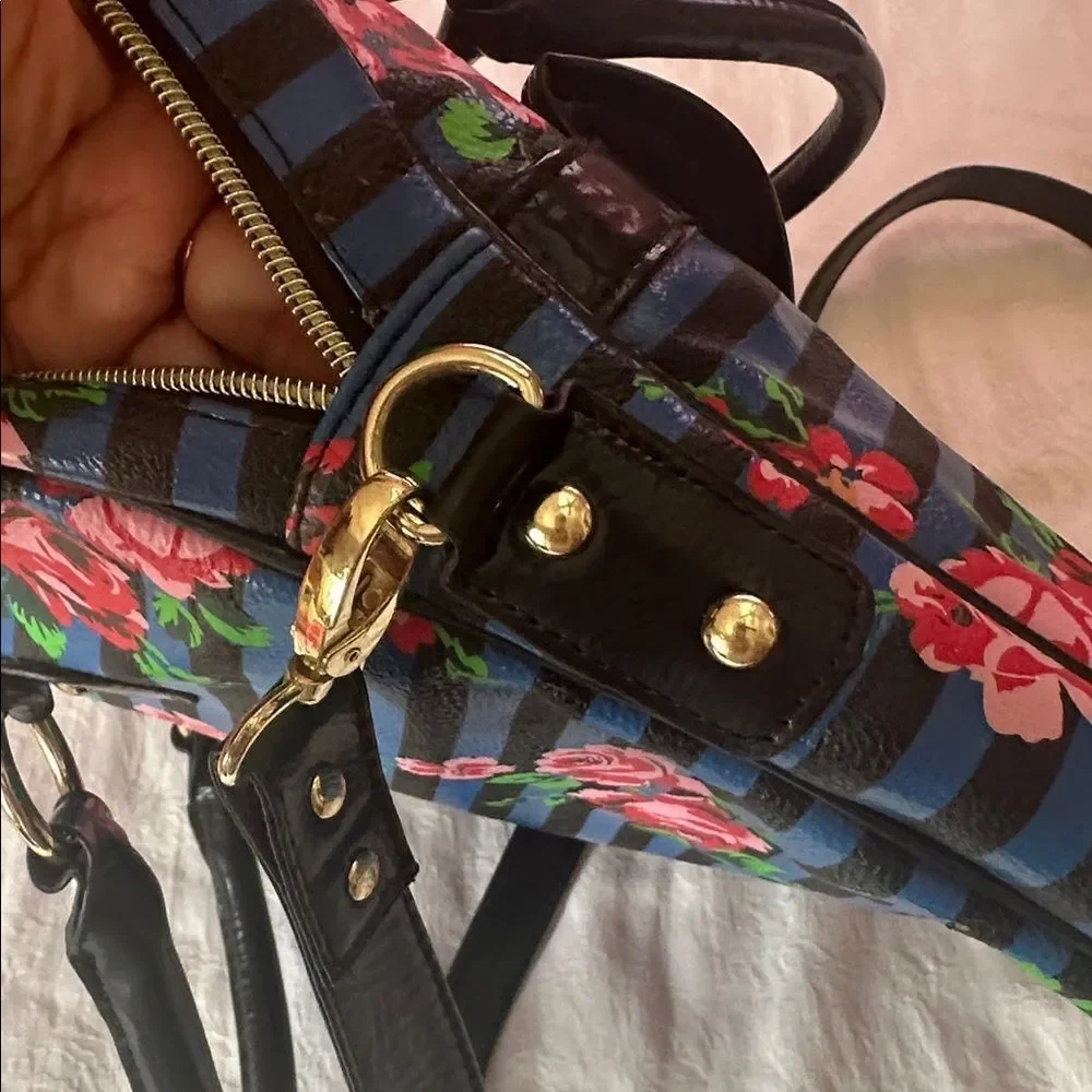 Betsy Johnson Laptop Bag Crossbody Roses Stripes